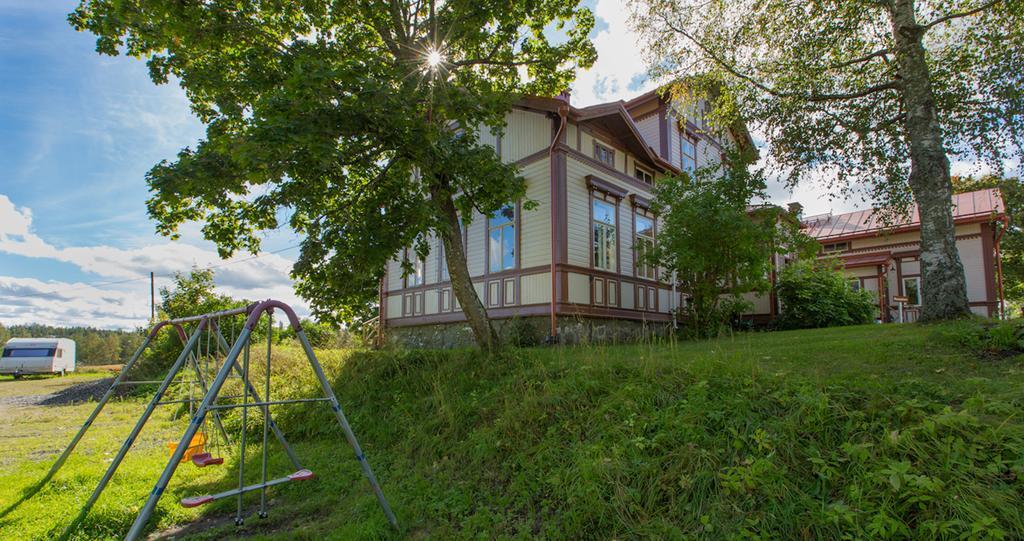 Loeydoen Kartano Hotel Ristiina Luaran gambar