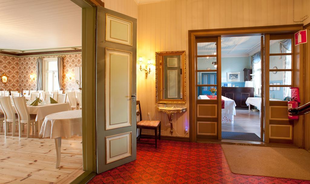 Loeydoen Kartano Hotel Ristiina Luaran gambar